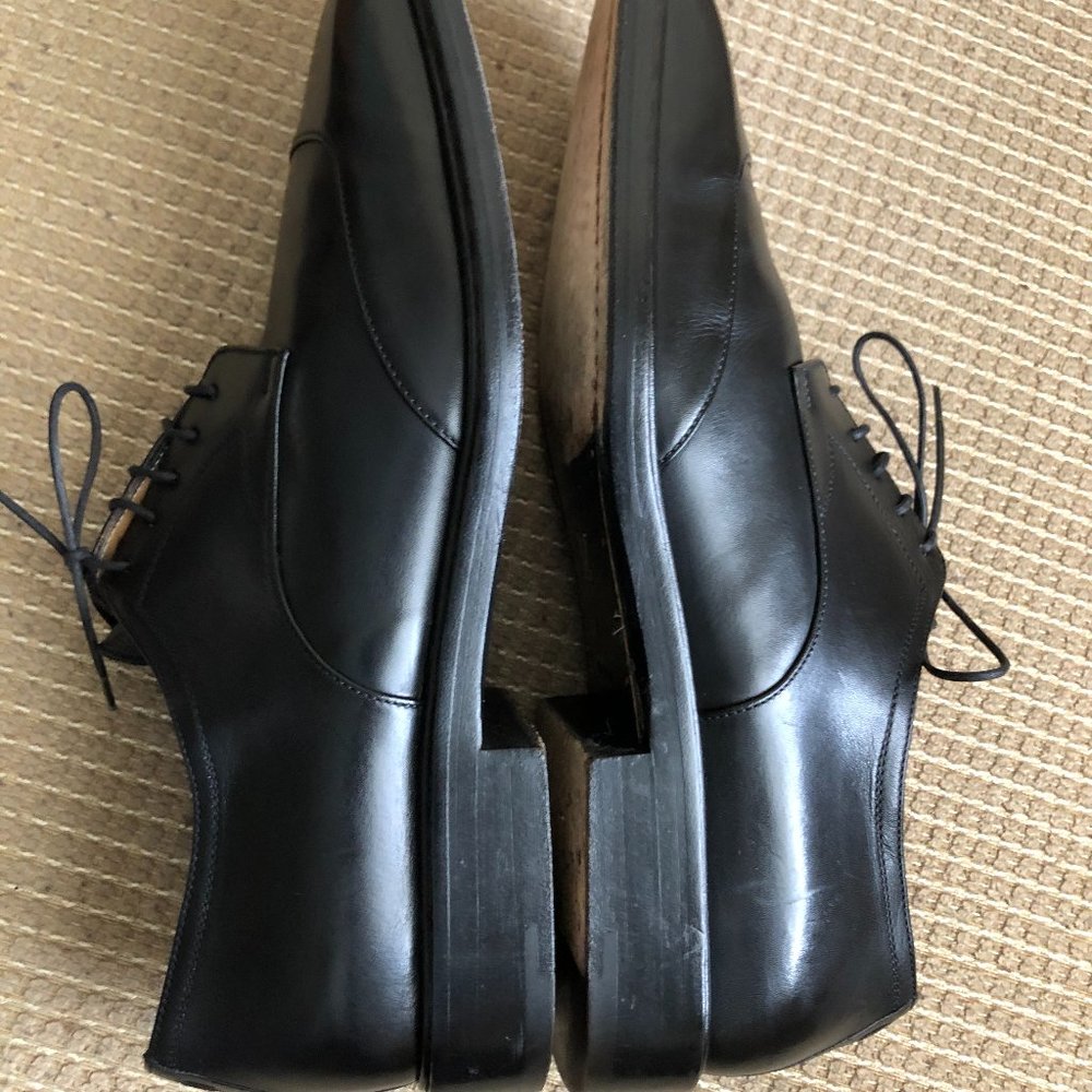 Louis Vuitton Men's Black Dress Shoes . - Picture 8 of 14